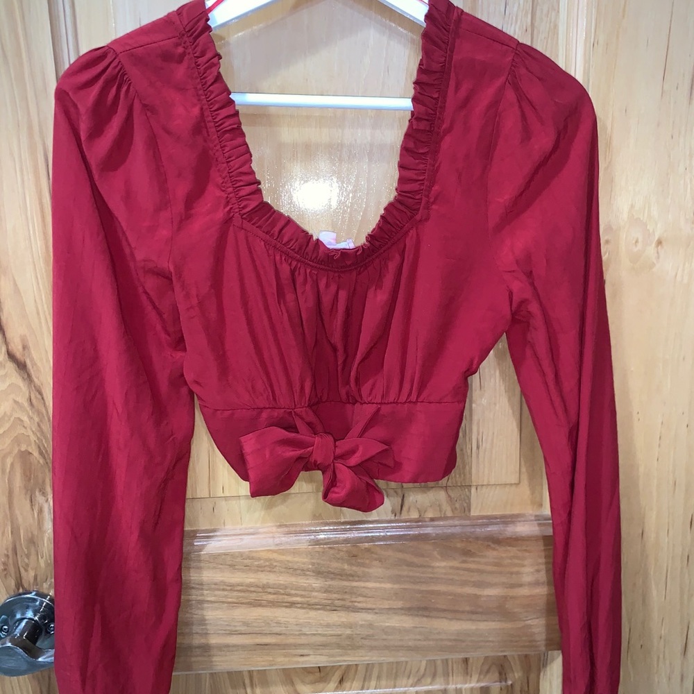 Red crop Top - Picture 2 of 6